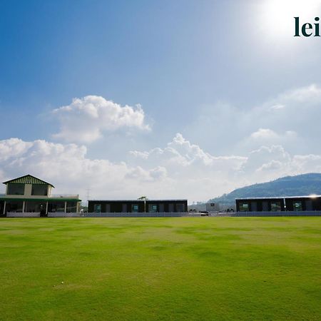 Stay Leisurely - Pavilion By The Hills, Lonavala - Stadium View Rooms المظهر الخارجي الصورة