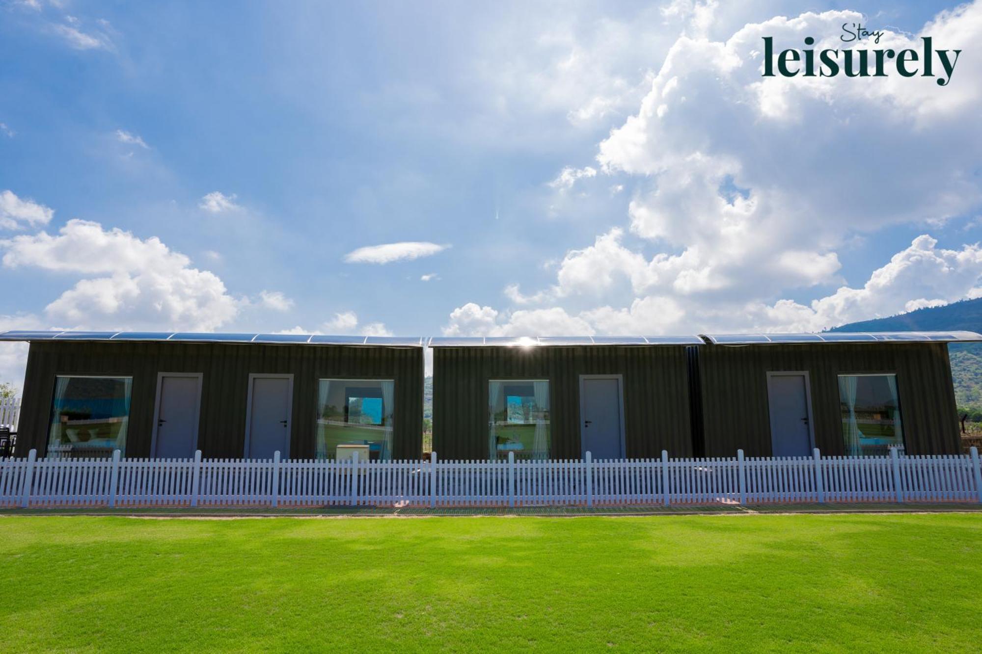 Stay Leisurely - Pavilion By The Hills, Lonavala - Stadium View Rooms المظهر الخارجي الصورة