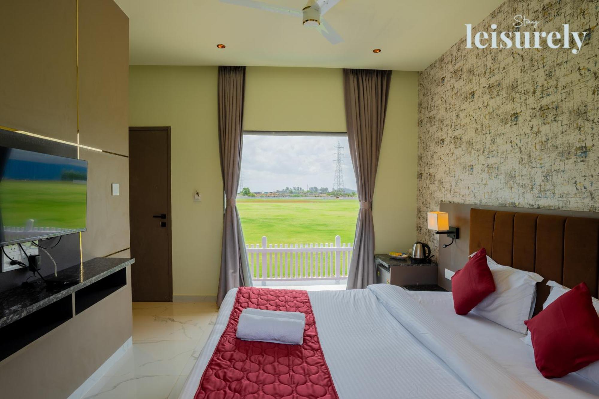 Stay Leisurely - Pavilion By The Hills, Lonavala - Stadium View Rooms المظهر الخارجي الصورة